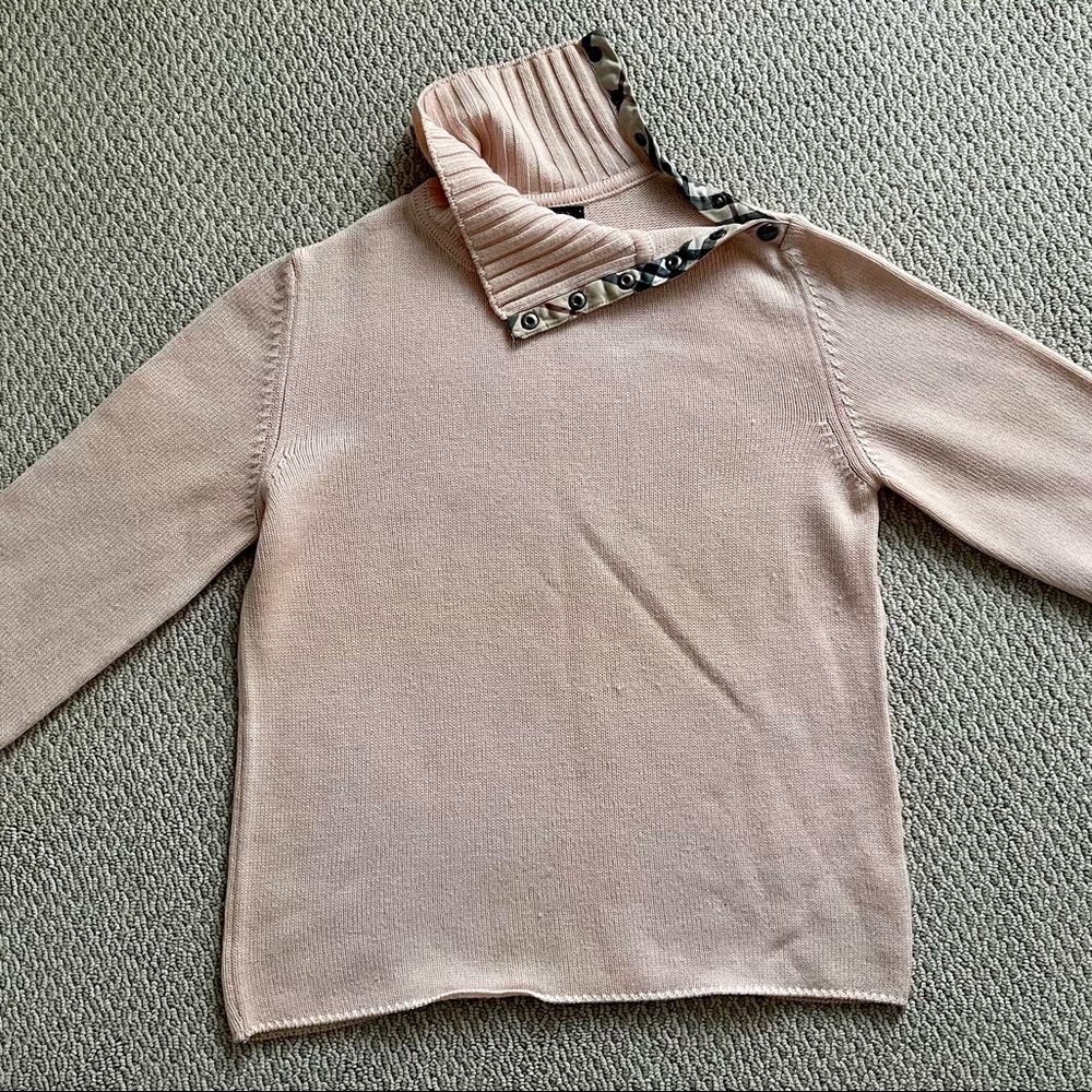 Beautiful Lightly worn No tears rips Freshly Dry Cleaned Pet free smoke free
